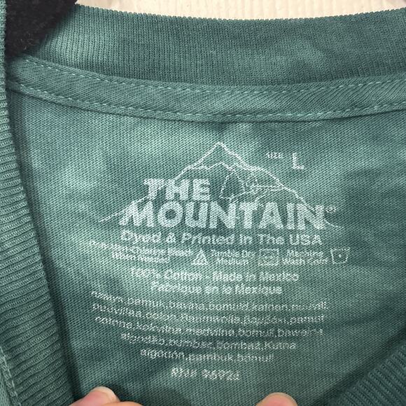 The Mountain Sherry Vintson 71278 Manatee Manatees Tie Dye Tee T Shirt Large - Picture 7 of 9